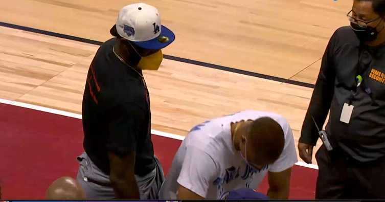 爱游戏app-关于洛杉矶湖人训练开放日，清晨造点机会引欢呼，欧联在即，团队化学反应显著的信息