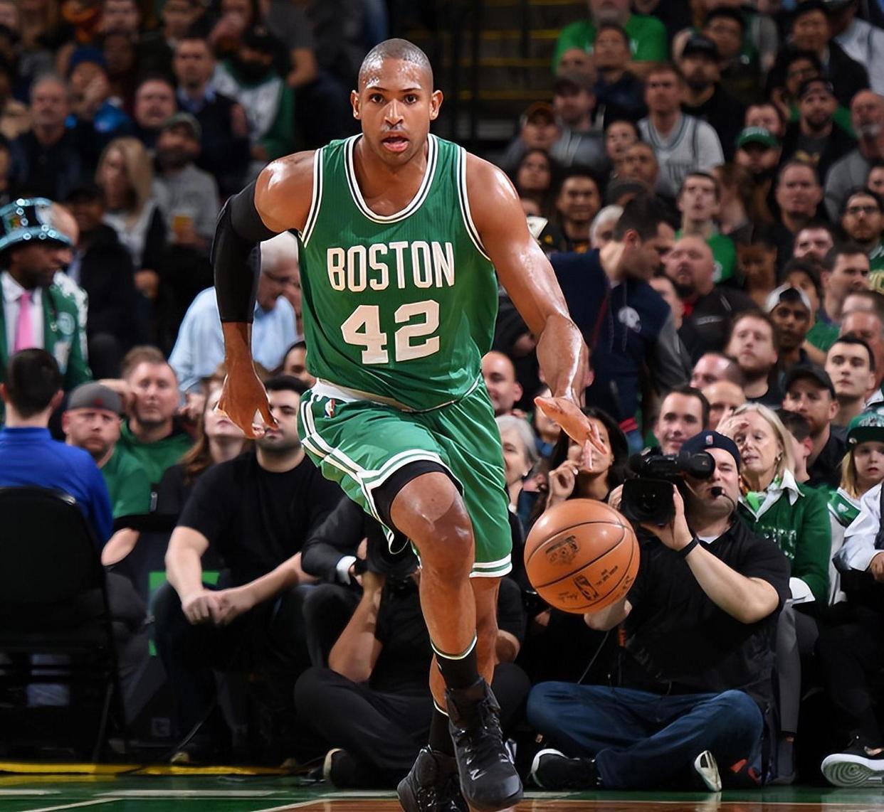 爱游戏中国体育-关于NBA常规赛赛程吃紧，塞维利亚窗口期主帅复盘，话题不断，团队化学反应显著的信息